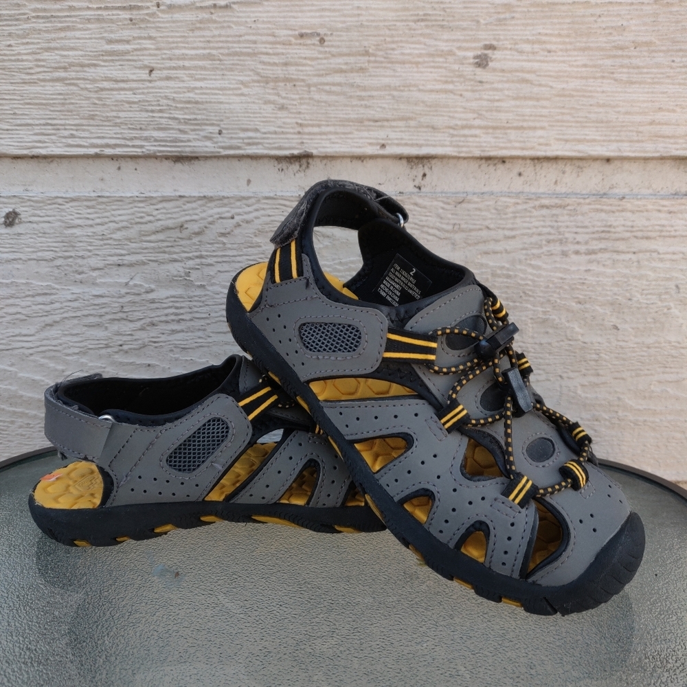 Khombu Boy's Active Sandal, Grey W/Yellow Size 2